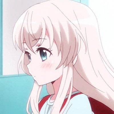 机器人坐车里休息 一只脚搭在车架上